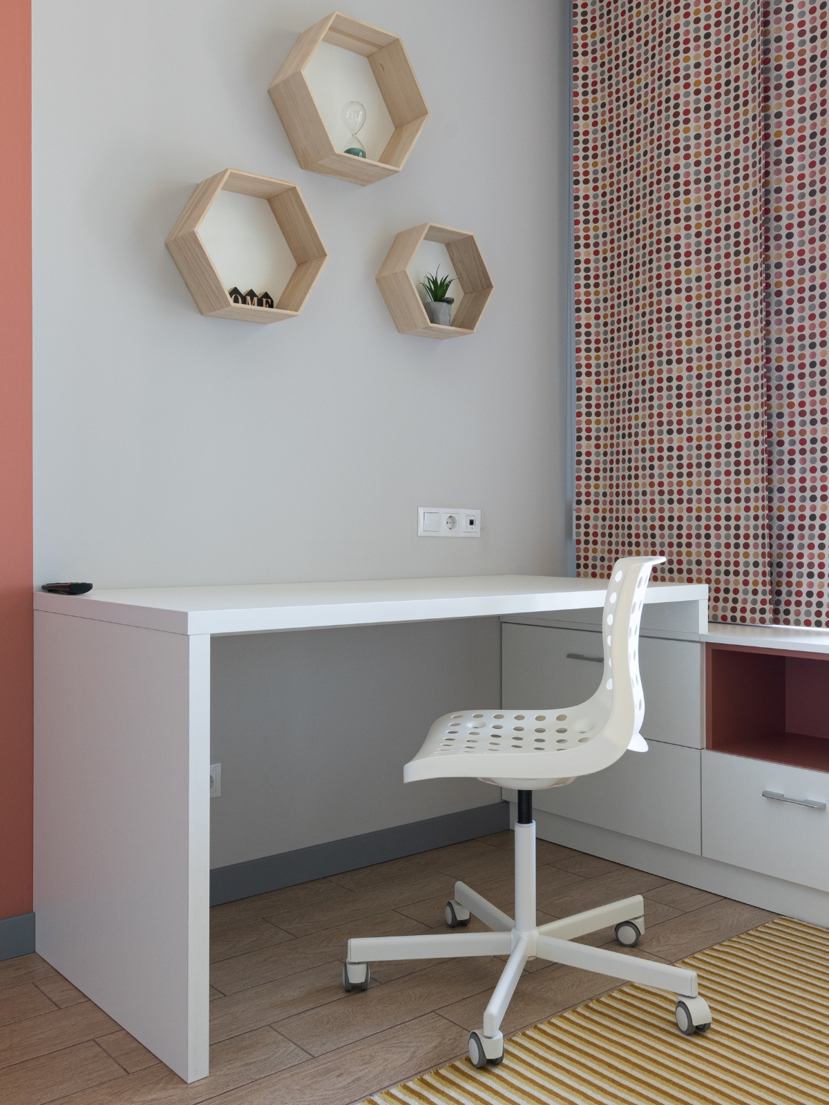 Biurko na wymiar Poznań