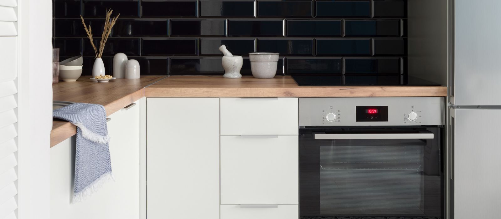 Jak urządzić małą kuchnię, żeby była funkcjonalna i piękna?